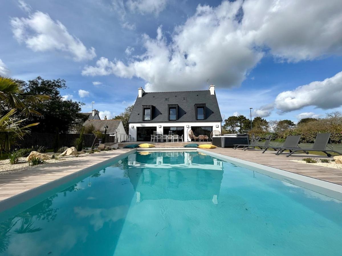 Superbe Villa Tout Confort Avec Piscine Chauffee Er Couverte Et Spa A 2 Pas De La Plage Fouesnant Kültér fotó